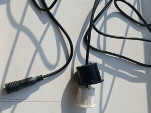 Parkavimo PDC daviklio (jutiklio) universalus laikiklis